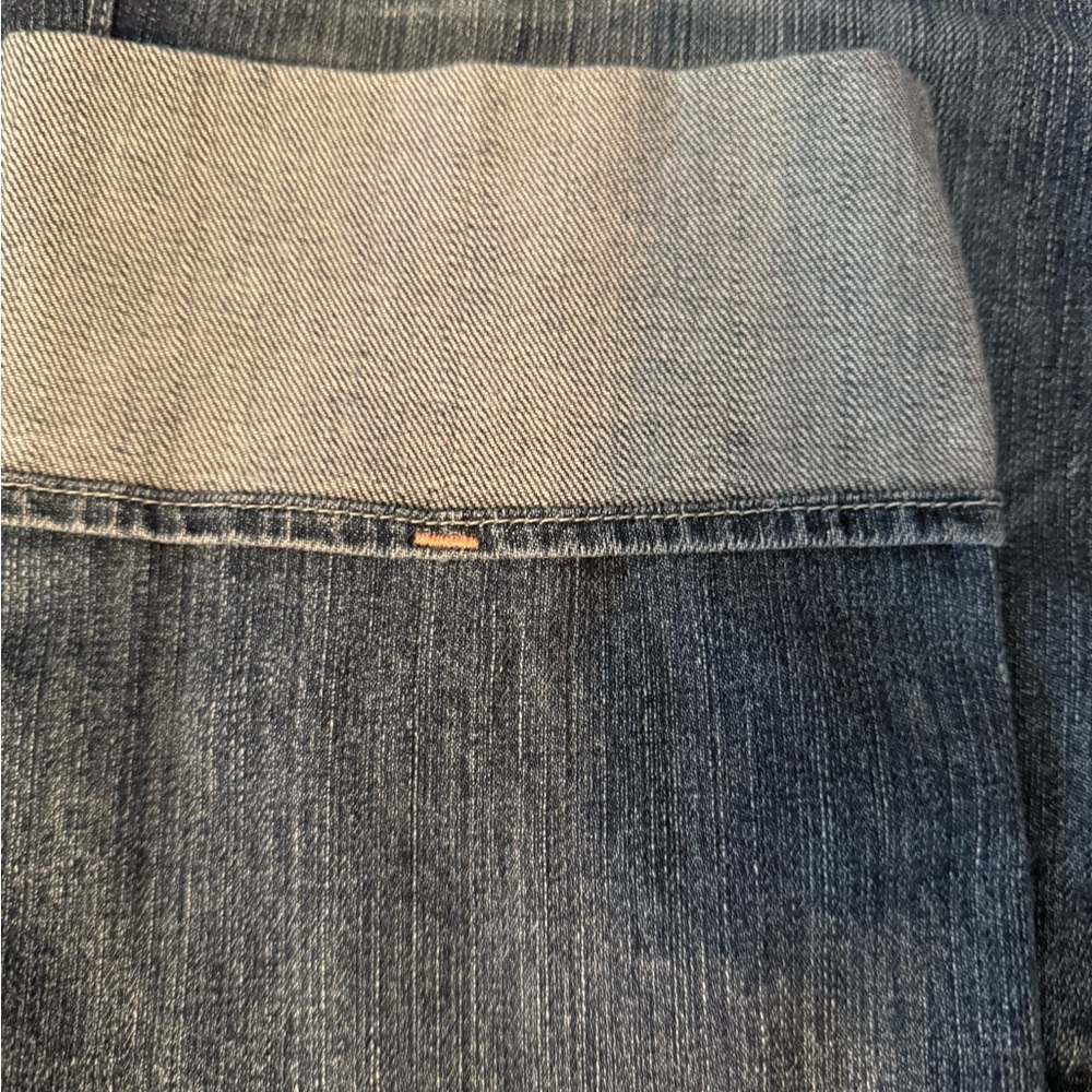 ✨SALE✨Victoria Beckham Faded Cropped Jeans - sz 29 - Picture 7 of 7